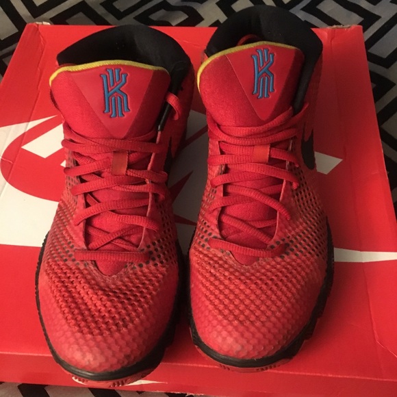 Nike Other - Nike Kyrie Irving